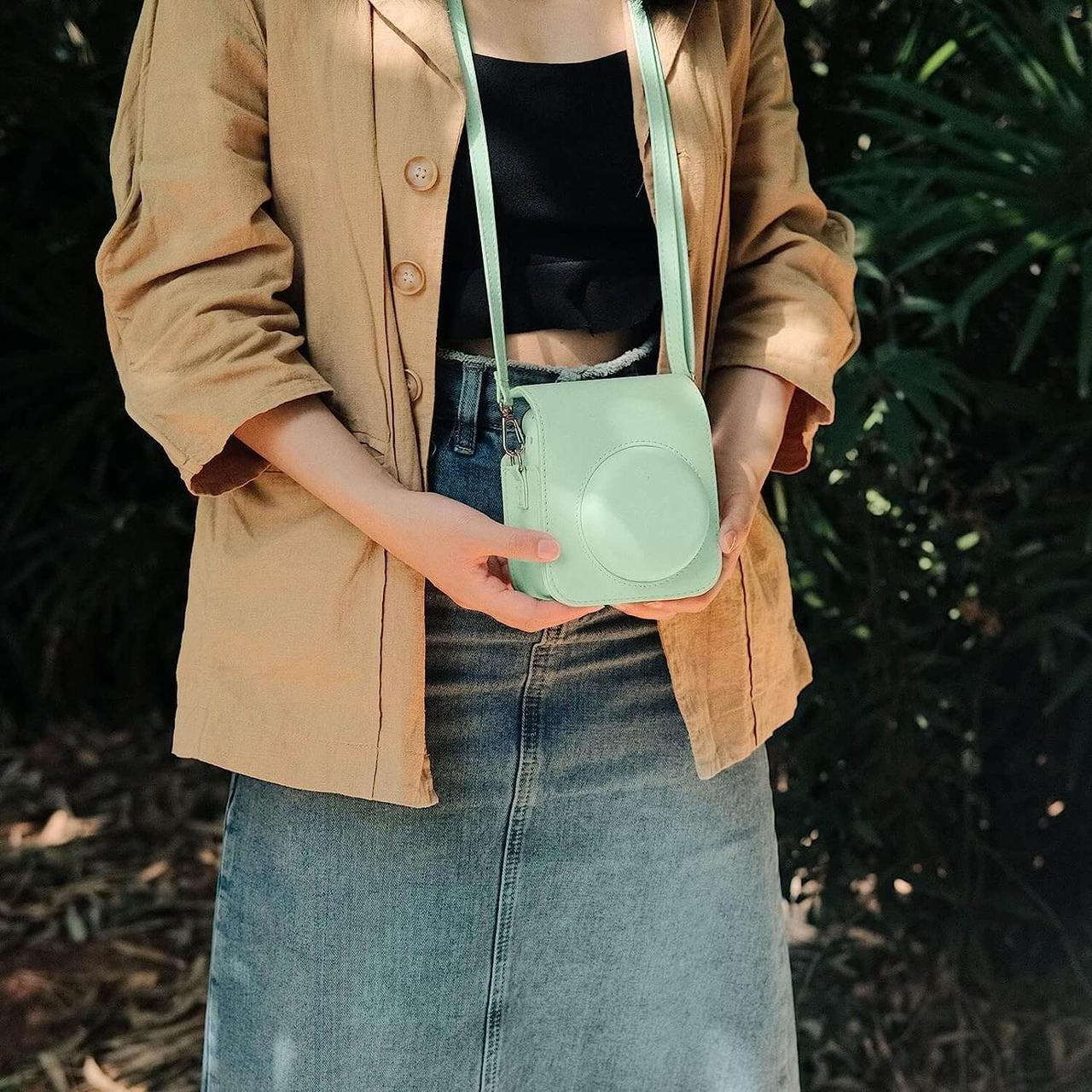 Подарунковий набір Fujifilm Instax Mini 12 фотопапір 20 шт./чохол/фотоальбом 64 фото Зелений - фото 8 Подарунковий набір Fujifilm Instax Mini 12 фотопапір 20 шт./чохол/фотоальбом 64 фото Зелений - фото 8