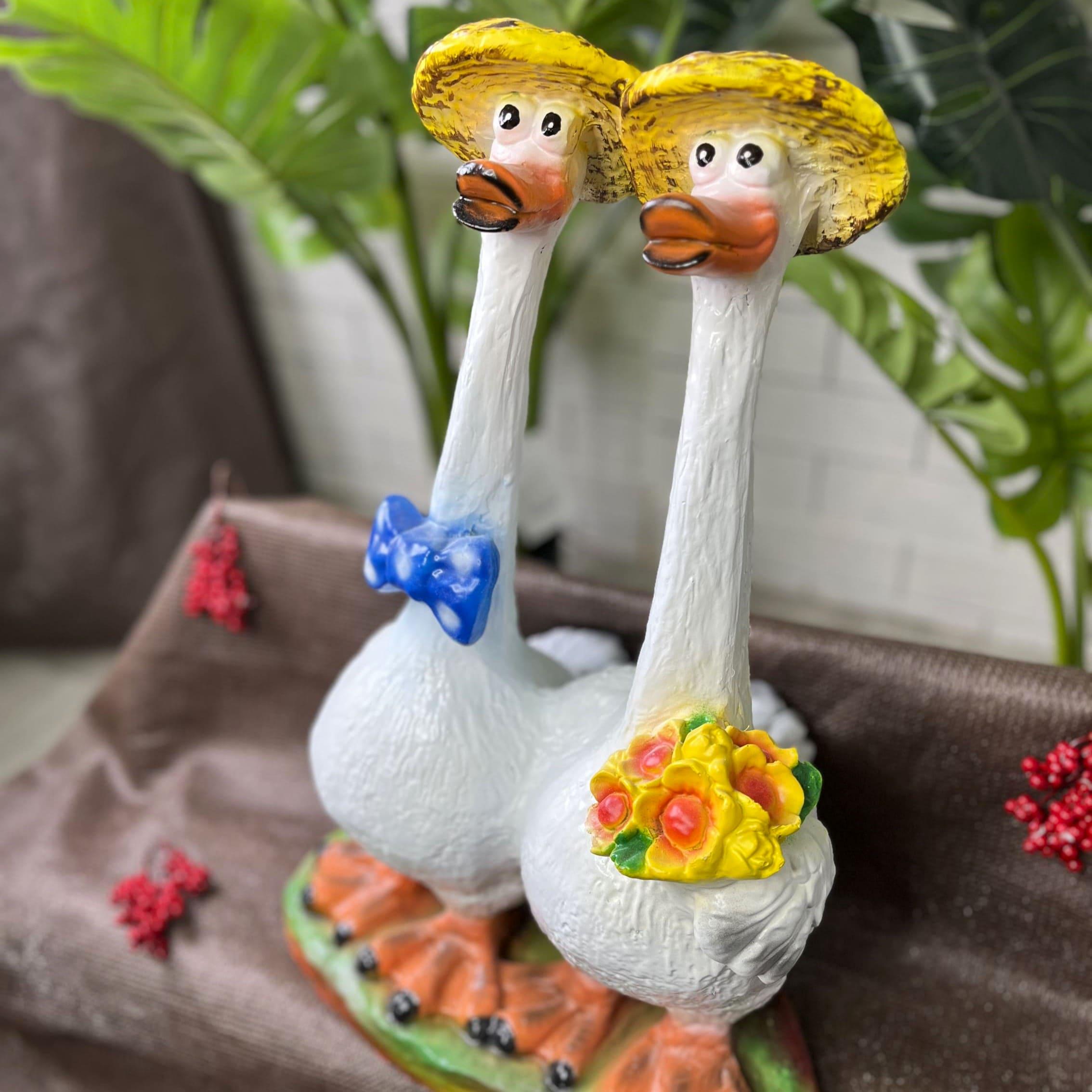 Садовая фигура Гуси веселые 55 см (5.951.de)