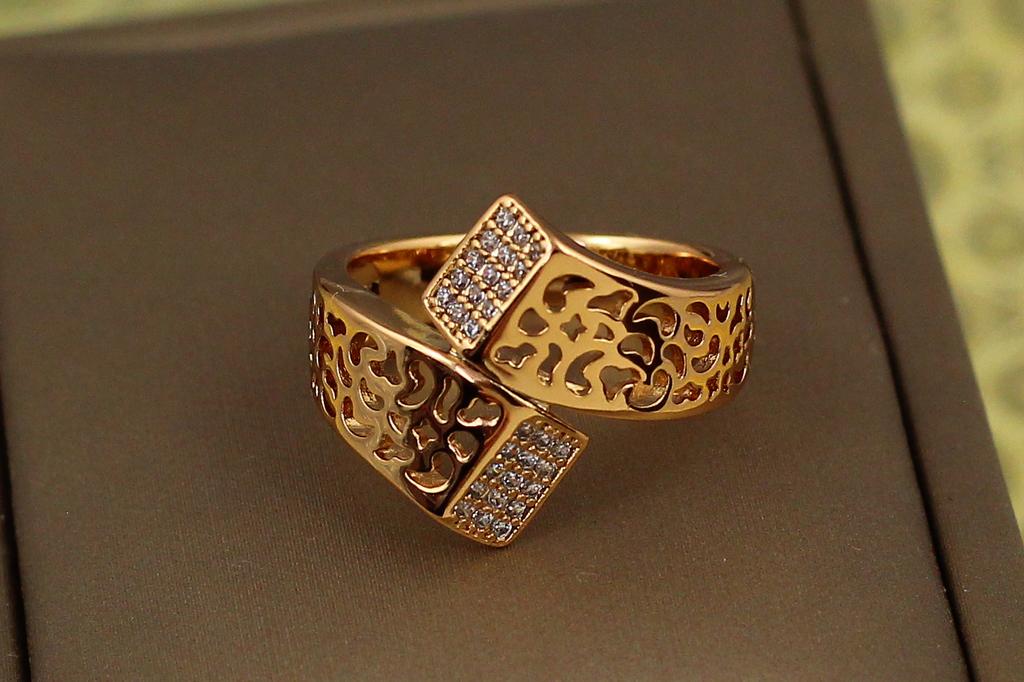 Кольцо Xuping Jewelry Феерия р. 16 Золотистый