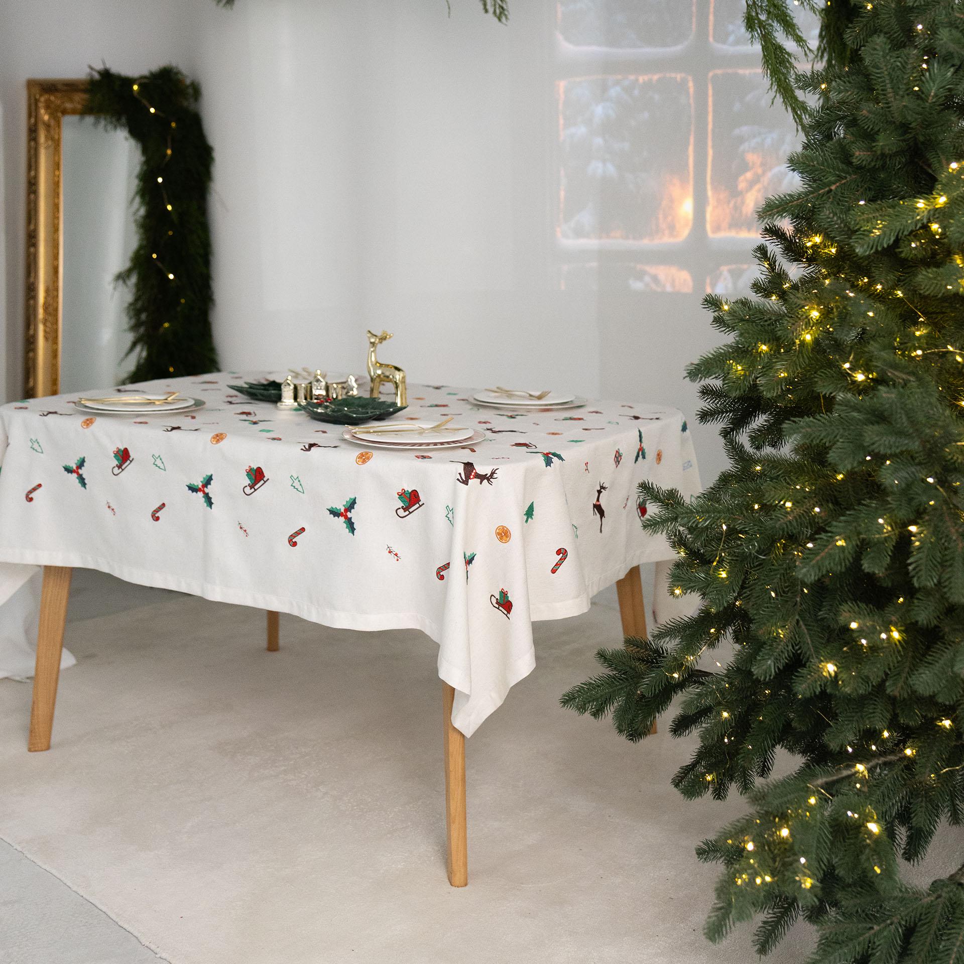 Скатертина новорічна Едельвіка Різдвяна мелодія 1,85х1,55 м (557-25/00) - фото 4 Скатертина новорічна Едельвіка Різдвяна мелодія 1,85х1,55 м (557-25/00) - фото 4