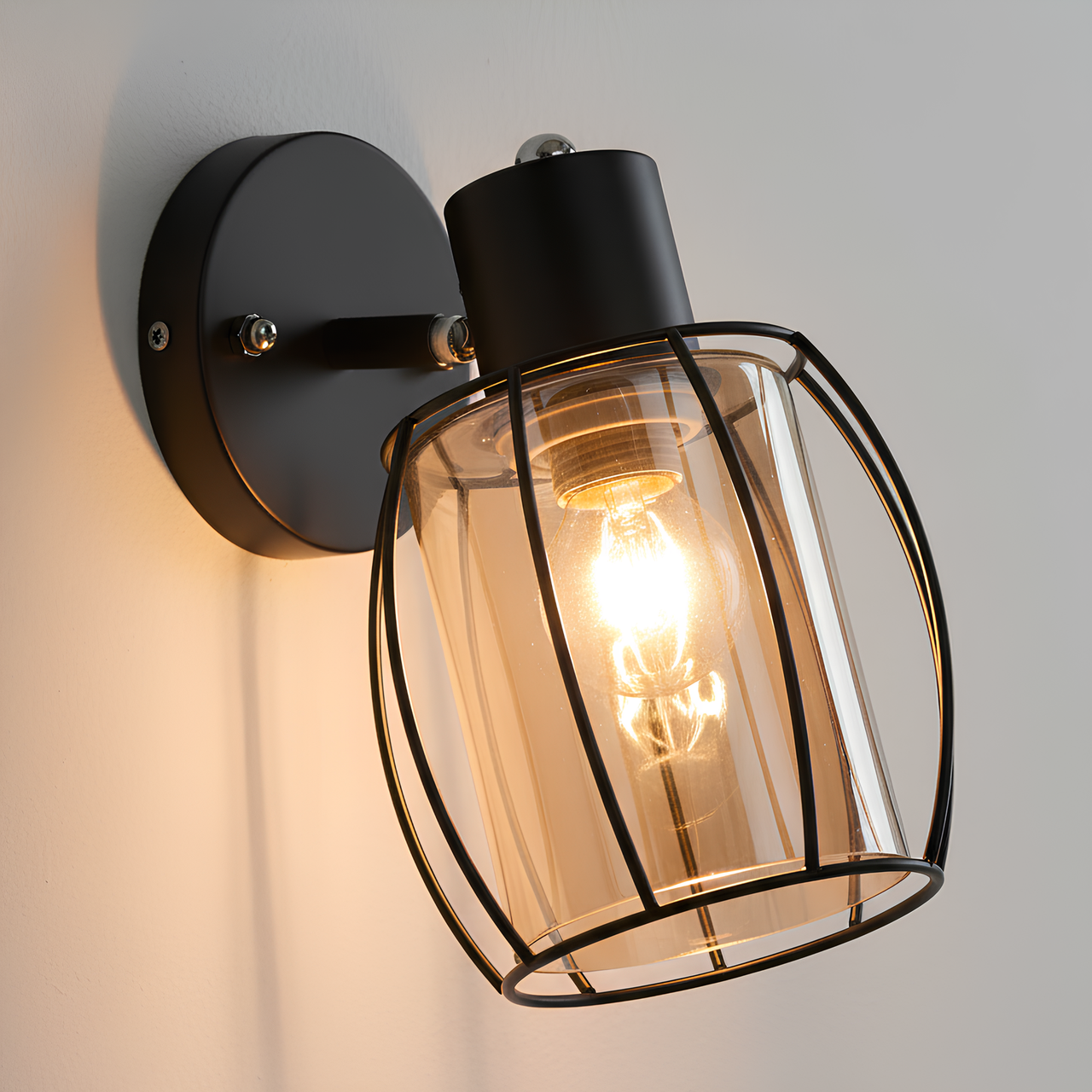 Бра Valeso со стеклянным плафоном под одну лампу Е27 Черный/Хром (B-91180M/1)