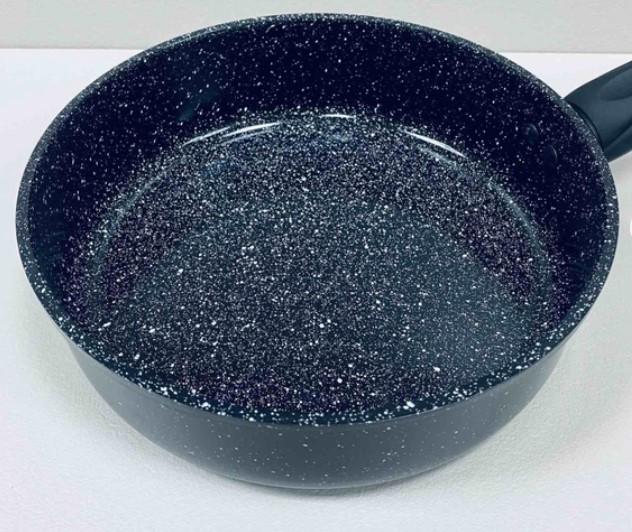 Сковорода з кришкою A-Plus 1508 с гранітним покриттям глибока 28 см (AWN-00164) - фото 2 Сковорода з кришкою A-Plus 1508 с гранітним покриттям глибока 28 см (AWN-00164) - фото 2