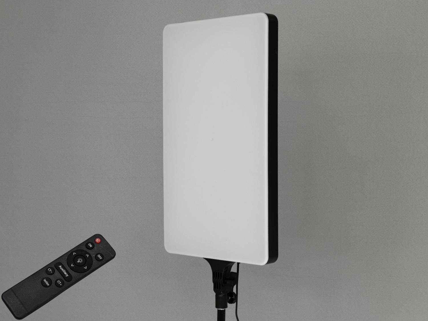 Прямоугольная лампа с пультом без штатива 220В (SL-RL-24)