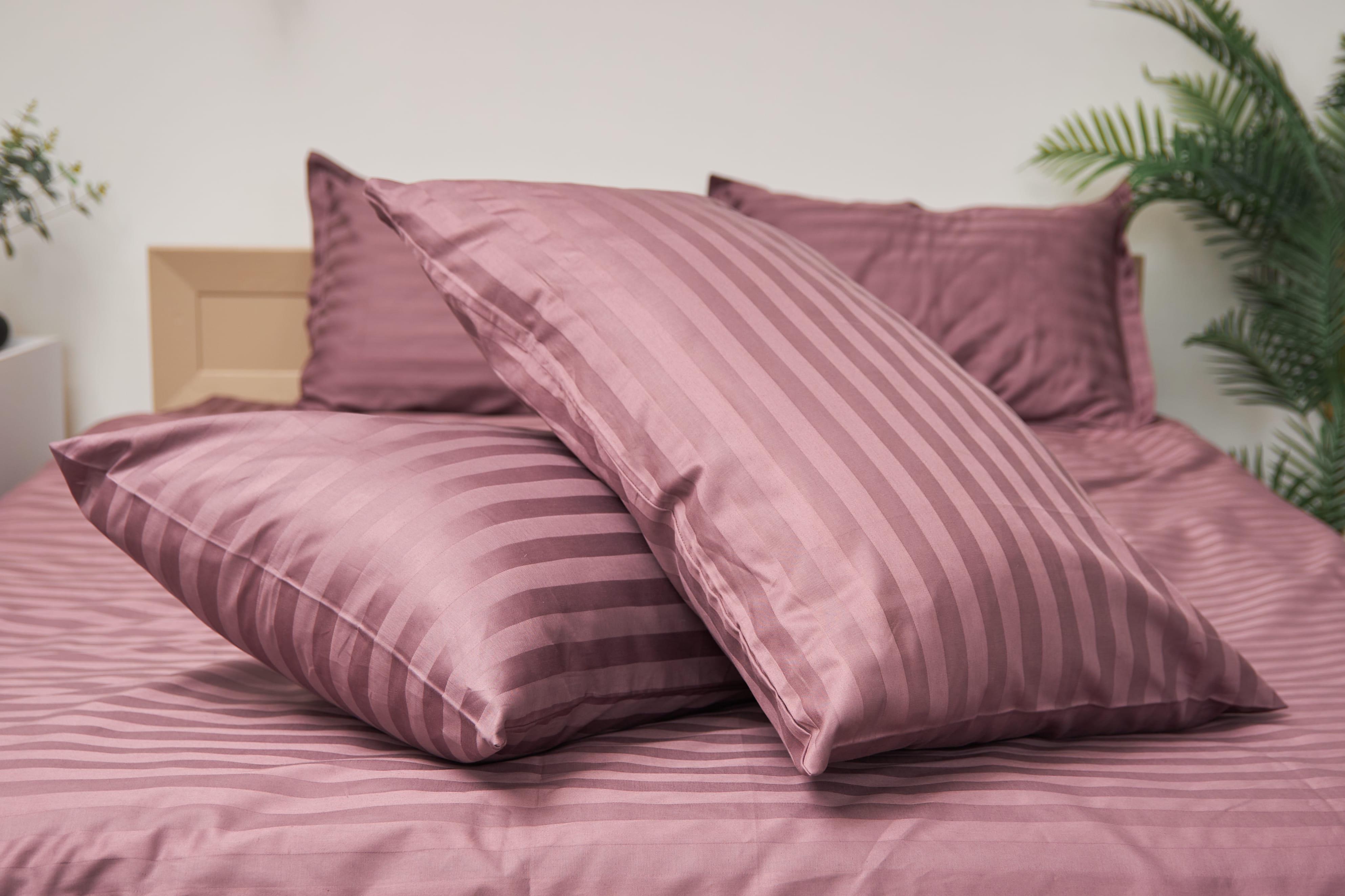 Набор наволочек Moon&Star Stripe Garnet satin 70х70 см 2 шт. (MS-840000389)