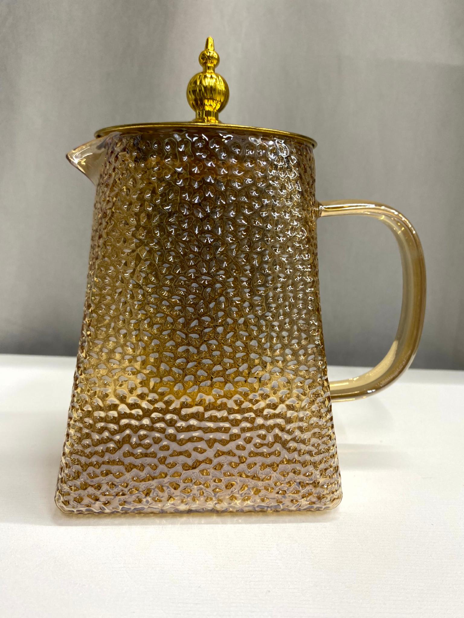 Заварник из термостойкого стекла с металлическим ситом 750 мл Золотой