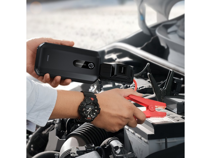 Зарядний пристрій BASEUS Jump Starter CGNL020101 бустер стартер/вбудований ліхтарик 10000 mAh 1000A Black (22935926) - фото 4 Зарядний пристрій BASEUS Jump Starter CGNL020101 бустер стартер/вбудований ліхтарик 10000 mAh 1000A Black (22935926) - фото 4