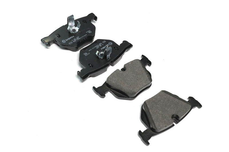 Колодки гальмівні дискові BMW 525i задні (P 06 033 BREMBO)