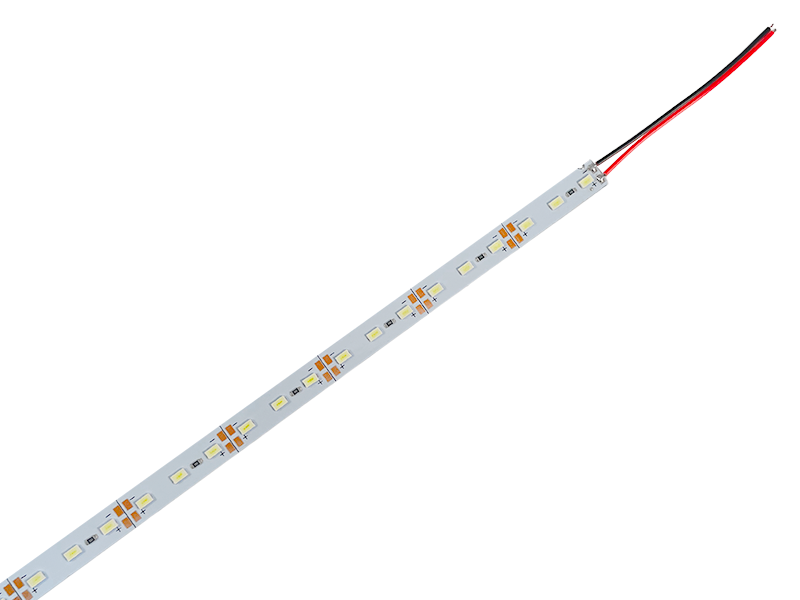 Світлодіодна лінійка LEDUA SMD5630 72 LED 12В 10Вт 25-30LM/LED IP20 7000К 1000мм (6689)