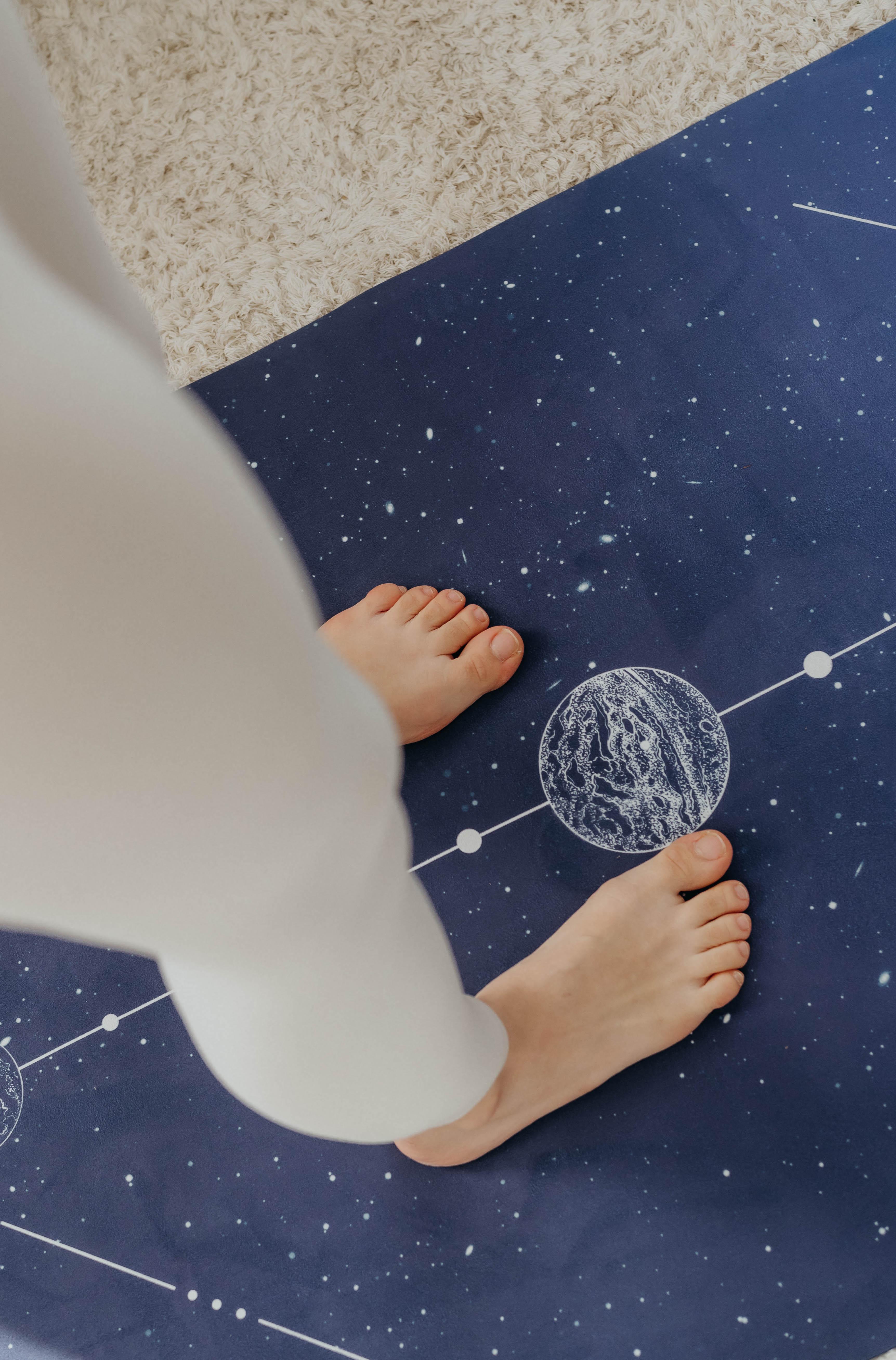 Коврик для йоги и фитнеса Lita Travel Space Energy каучуковый замшевый 183х61х0,15 см (10-24-1) - фото 7 Коврик для йоги и фитнеса Lita Travel Space Energy каучуковый замшевый 183х61х0,15 см (10-24-1) - фото 7