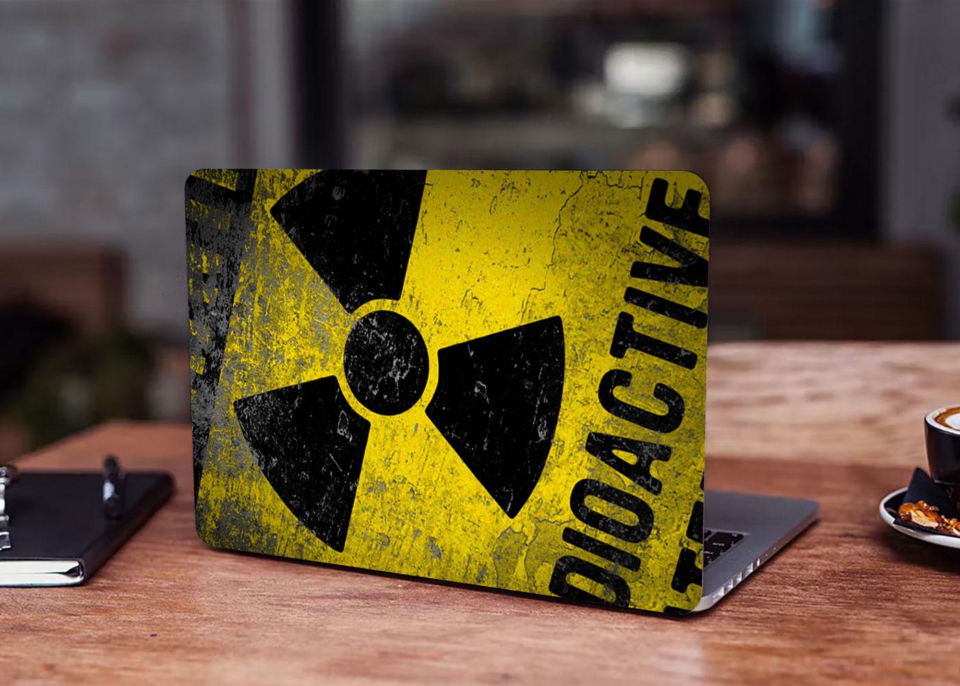 Декоративная наклейка на ноутбук 17,3" Radioactive 400х260 мм (100191_17)