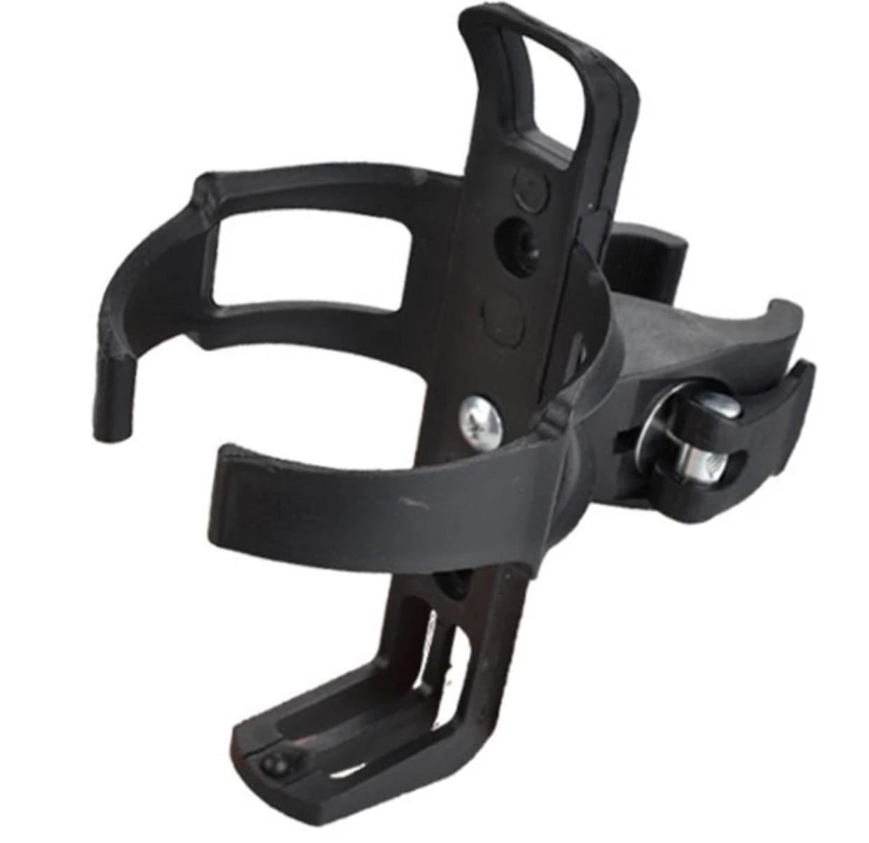 Фляготримач пластиковий з кріпленням універсальним на ексцентриці для електросамокату Фляготримач пластиковий з кріпленням універсальним на ексцентриці для електросамокату