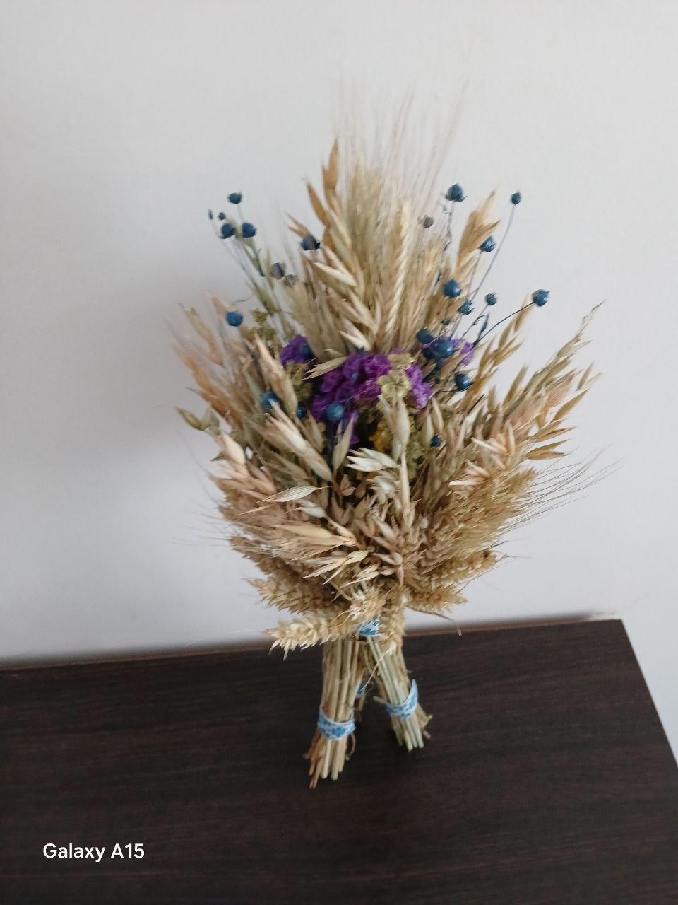 Дидух рождественский из колосья пшеницы/льна и овса на трех ножках 40-45 см с лентой вышиванкой Синий (2822589474) - фото 2 Дидух рождественский из колосья пшеницы/льна и овса на трех ножках 40-45 см с лентой вышиванкой Синий (2822589474) - фото 2