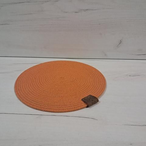 Плейсмат из джута и хлопкового шнура под горячее Оранжевый (29527155) - фото 1 Плейсмат из джута и хлопкового шнура под горячее Оранжевый (29527155) - фото 1