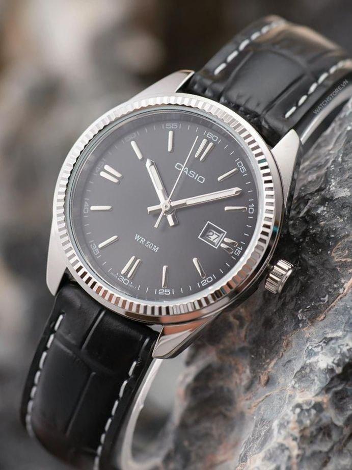 Наручные часы женские Casio LTP-1302L-1A Timeless Collection Lady Timeless Collection Черный (2916189901)