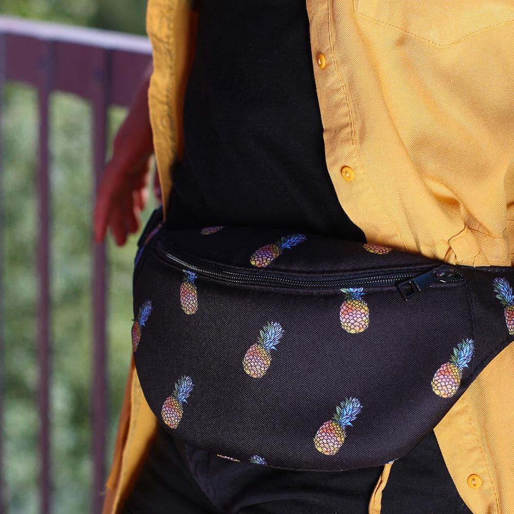 Сумка-бананка через плече та на пояс Presentville Bumbag Ананаси 27х16 см (BB_20J005_BL)