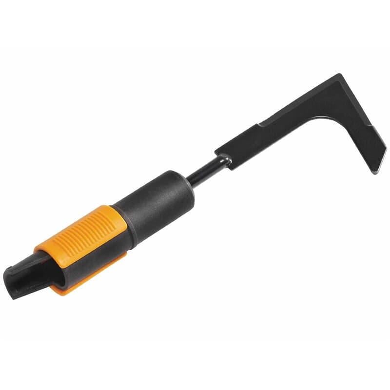 Тяпка для уборки травы на дорожке Fiskars QuikFit 136521 из углеродистой стали 250х28х70 мм (1000687) Тяпка для уборки травы на дорожке Fiskars QuikFit 136521 из углеродистой стали 250х28х70 мм (1000687)