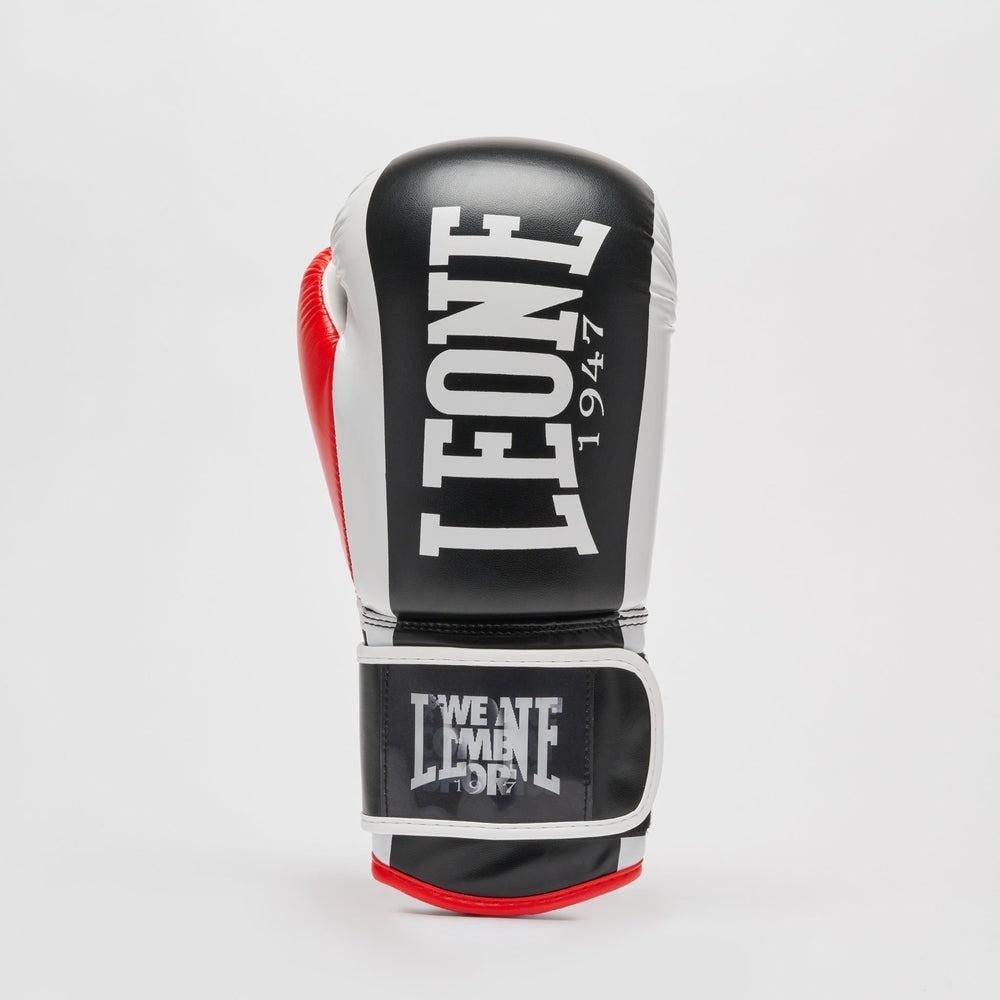 Боксерські рукавички Leone GN333 LOGO WACS 16 унцій Black (GN333 Black 16oz) Боксерські рукавички Leone GN333 LOGO WACS 16 унцій Black (GN333 Black 16oz)