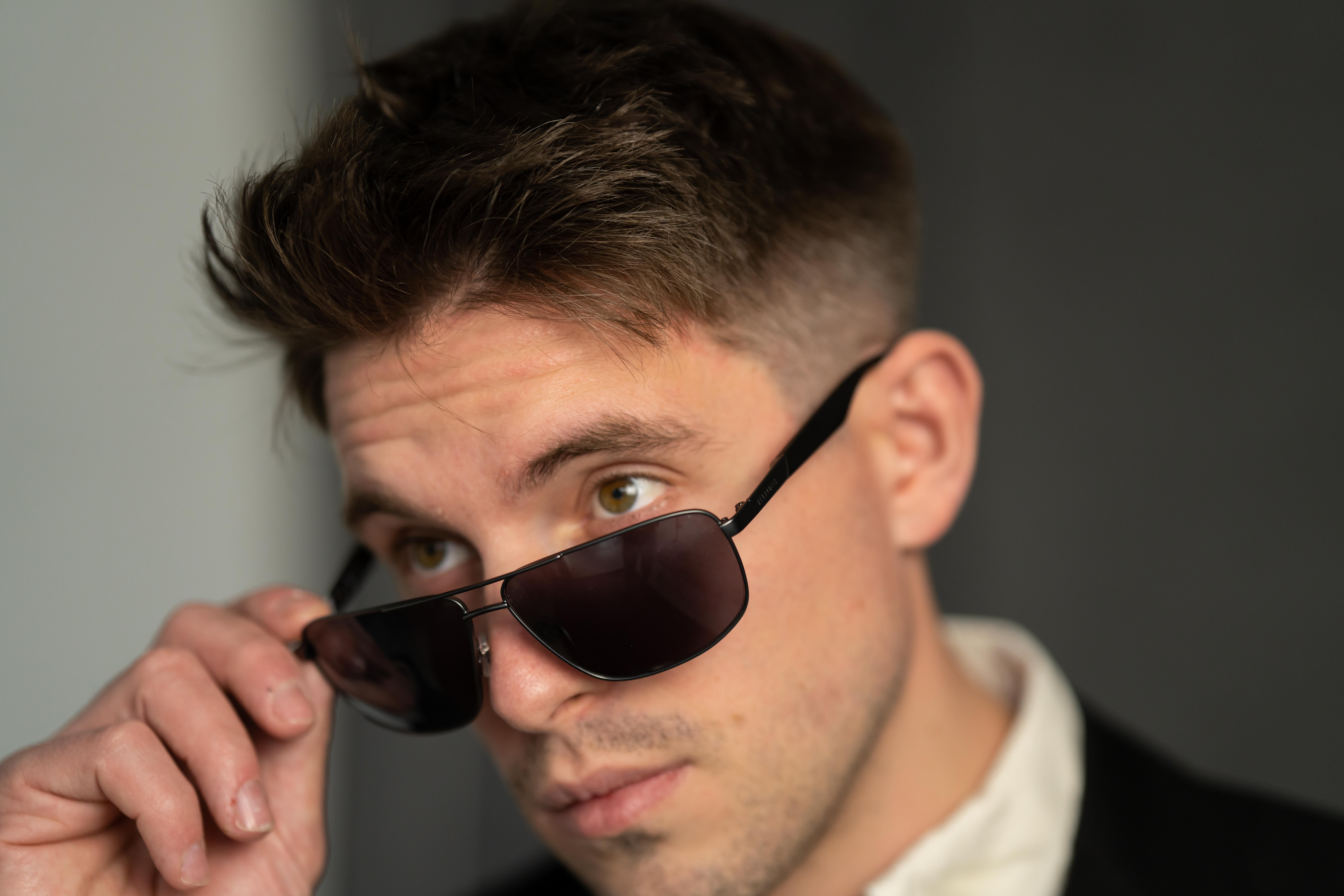 Сонцезахисні окуляри чоловічі MEGAPOLIS 762 Grey (11649921) - фото 3 Сонцезахисні окуляри чоловічі MEGAPOLIS 762 Grey (11649921) - фото 3