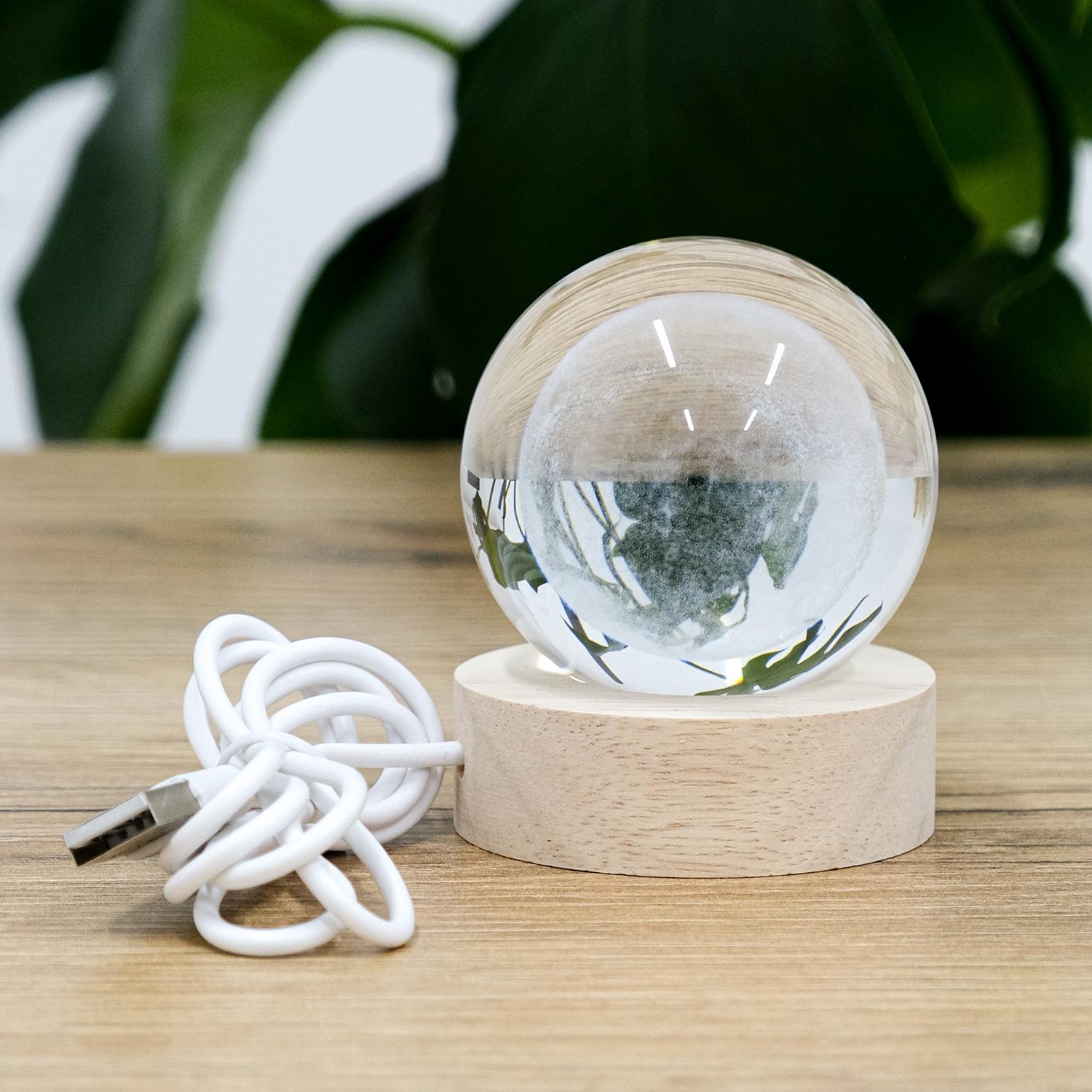 Сфера 3D Гранд Презент Луна гравирована с LED подсветкой на деревянной подставке USB 7,5х6,5 см (MH-Q0198-2-6D) - фото 4