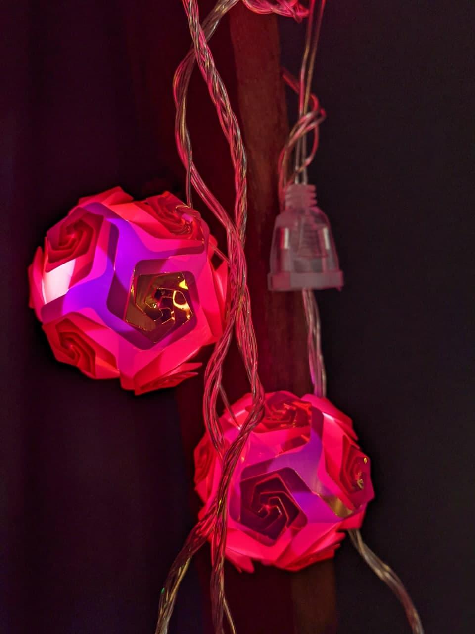 Светодиодная гирлянда нить «Космическая Роза» 4 м 15 шариков от сети с переходником Розовый