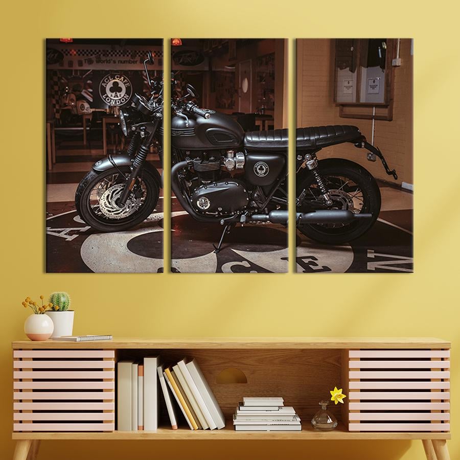 Модульная картина триптих Triumph Bonneville Bobber Black 156x100 см (86-31)