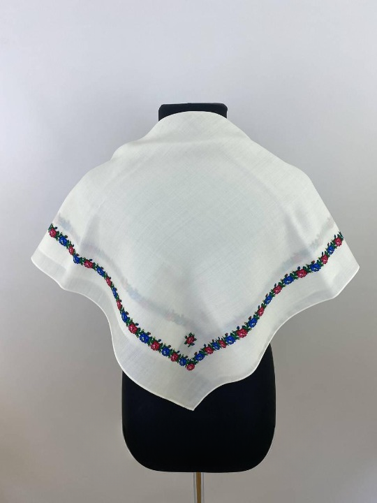 Платок шерстяной Мелкие розы 80x80 см Белый (29439518)