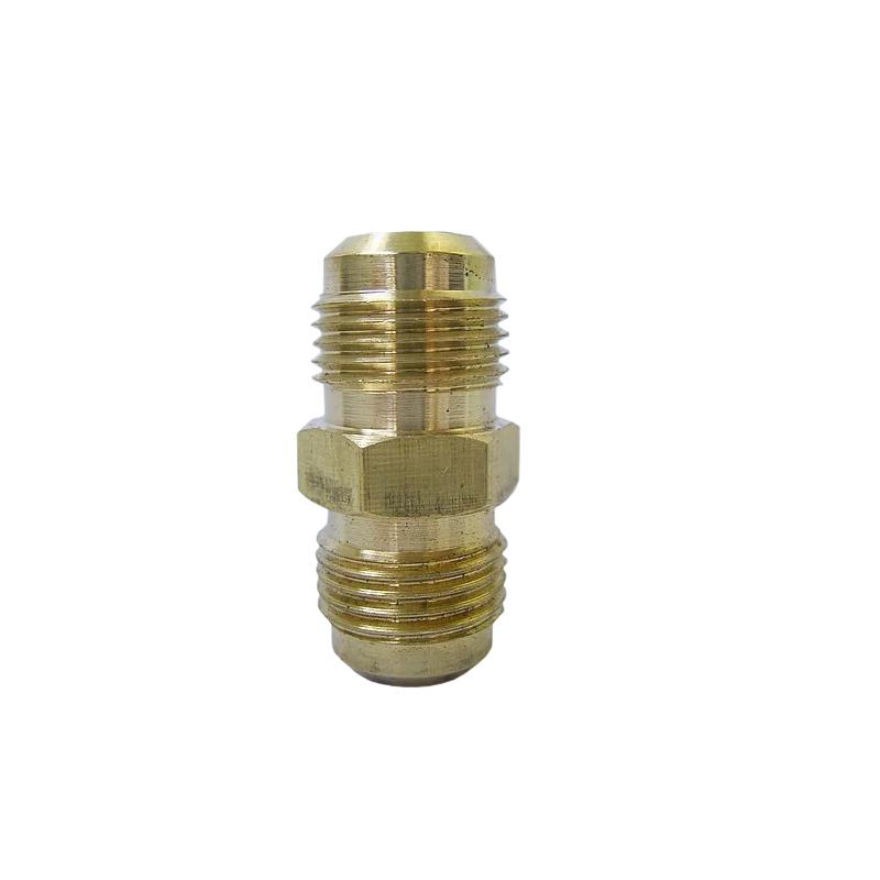 Латунний з'єднувач 1/2" різьблення (471)
