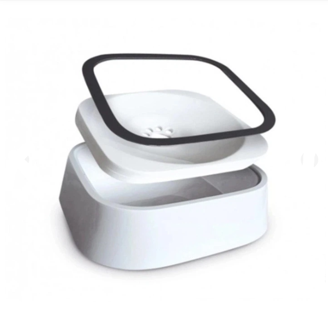 Поилка для собак и кошек с плавающим диском 1,5 л Поилка для собак и кошек с плавающим диском 1,5 л