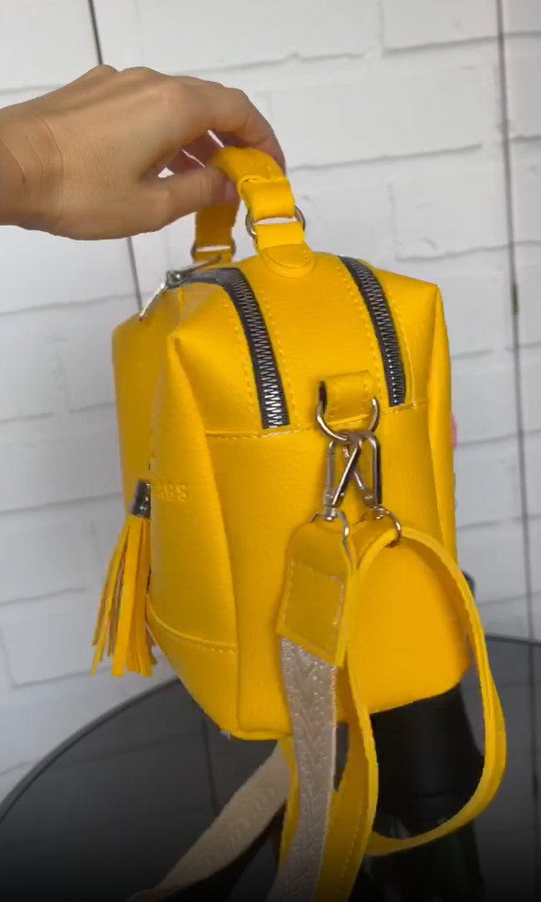 Сумка крос боді через плече з екошкіри жіноча містка з широким ременем Жовтий - фото 6 Сумка крос боді через плече з екошкіри жіноча містка з широким ременем Жовтий - фото 6