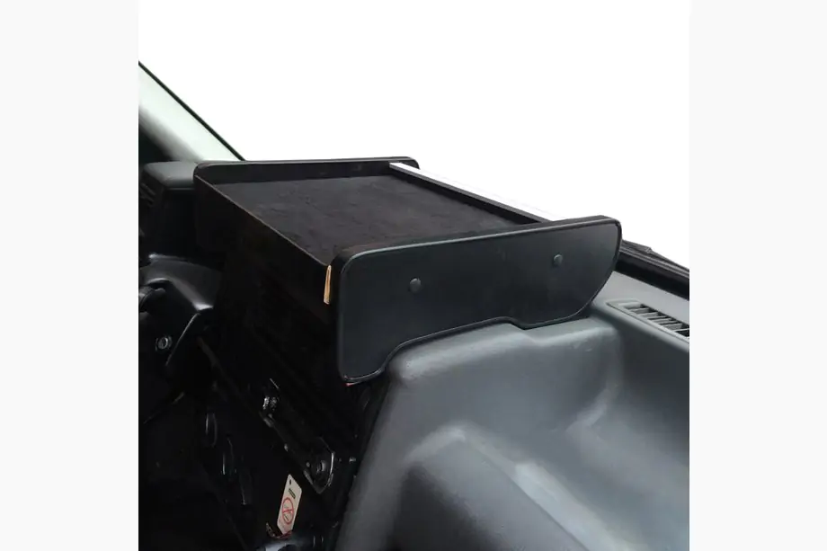 Полиця на панель Volkswagen T4 тип-1 (29-51-- pol015) Полиця на панель Volkswagen T4 тип-1 (29-51-- pol015)