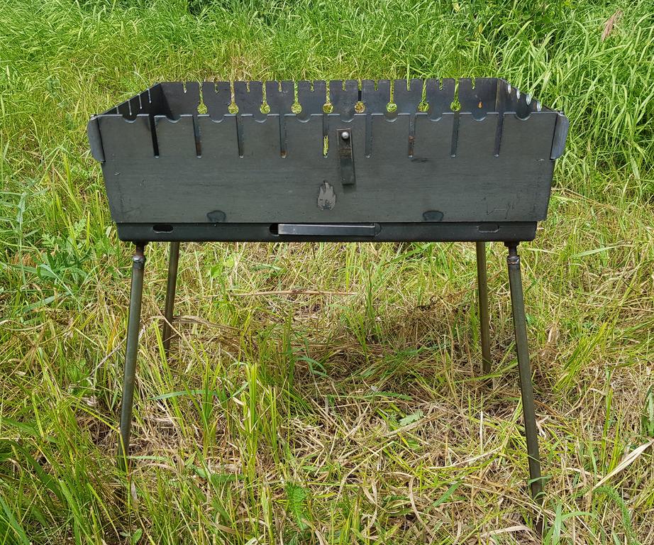 Мангал складний Вогник на 10 шампурів 3 мм (718) - фото 3 Мангал складний Вогник на 10 шампурів 3 мм (718) - фото 3