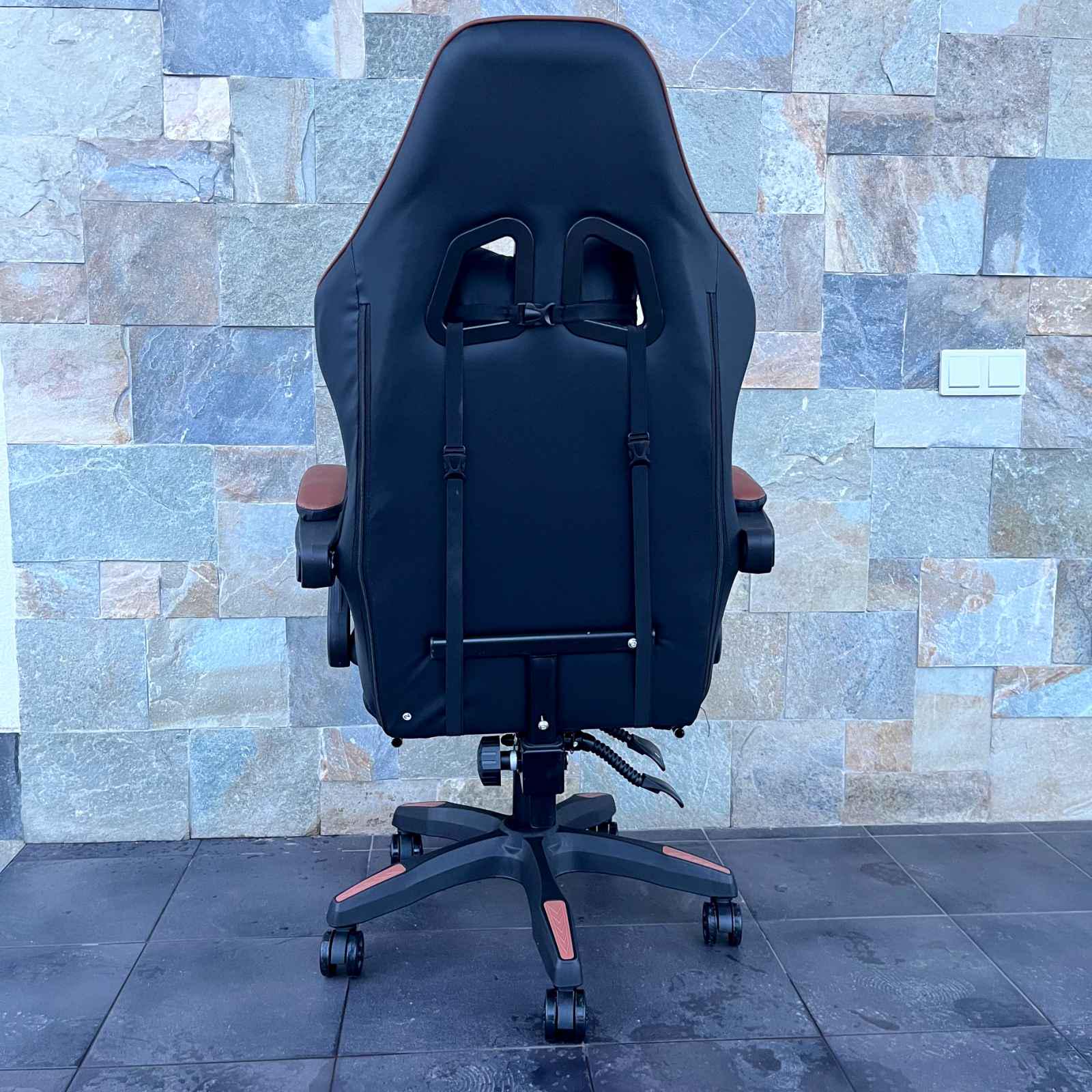 Кресло компьютерное геймерское SEWEN 730 Черный/Коричневый (9869736) - фото 3 Кресло компьютерное геймерское SEWEN 730 Черный/Коричневый (9869736) - фото 3