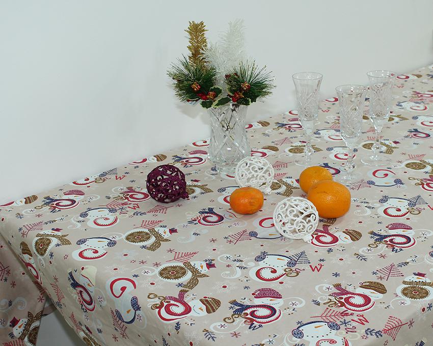 Скатерть на праздничный стол Снеговик хлопчатобумажный 120x175 см Бежевый (124-77-SK-07-1)