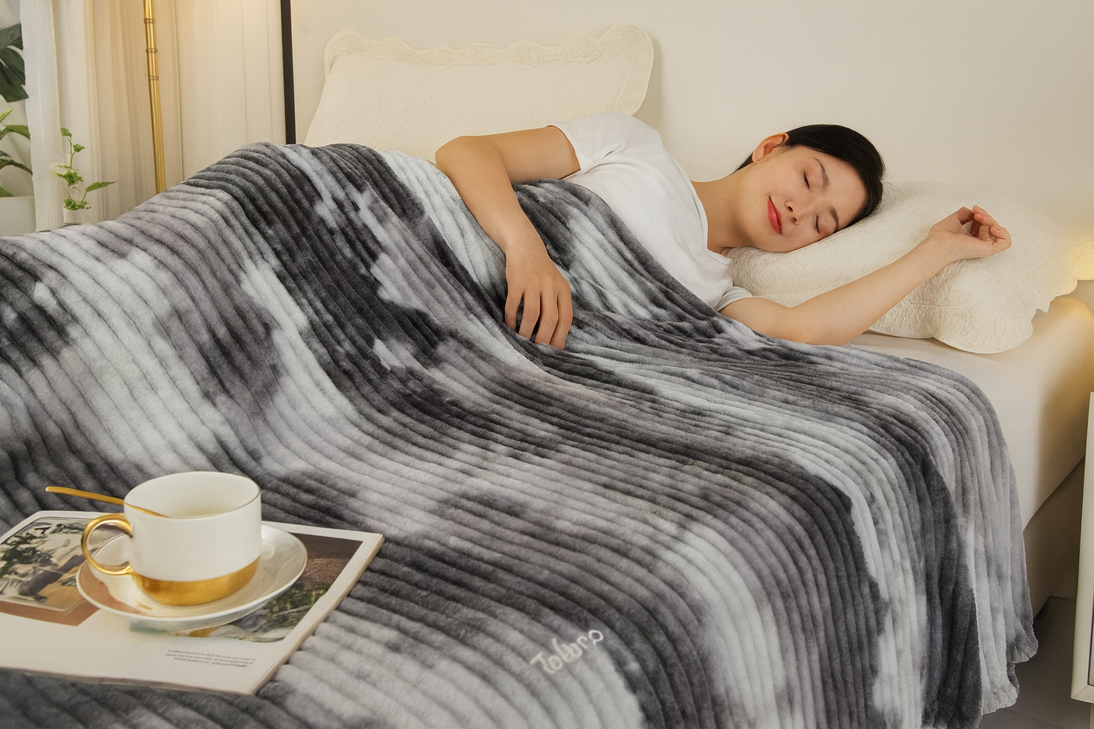 Плед флисовый полуторный Волна 160х210 см Серый (F-1-106-80/grey) - фото 1 Плед флисовый полуторный Волна 160х210 см Серый (F-1-106-80/grey) - фото 1