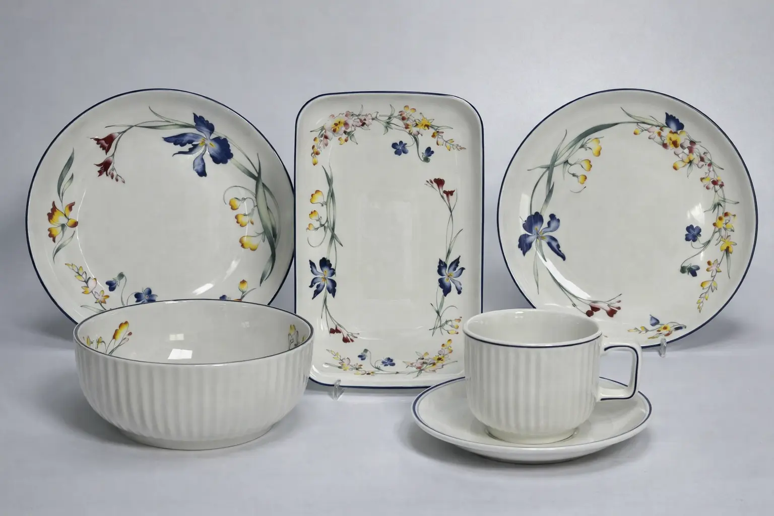 Столовий сервіз RG 1122 на 6 персон 32 предмети тарілки/піал/чашки та блюдце (31936819)