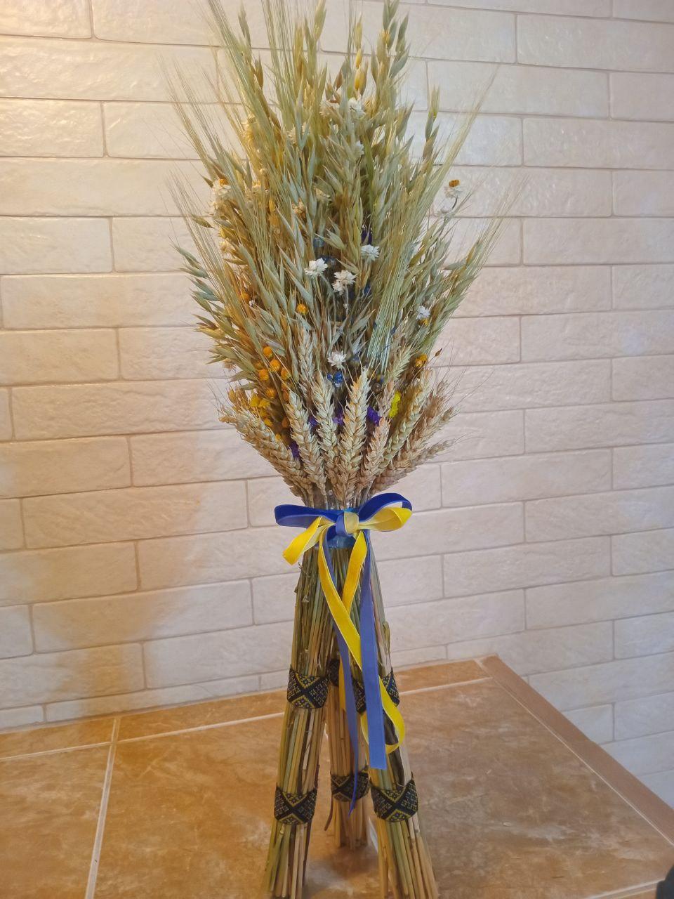 Дидух рождественский из колосья пшеницы/льна и овса на трех ножках 60-65 см с украинской лентой (2814659252) - фото 7 Дидух рождественский из колосья пшеницы/льна и овса на трех ножках 60-65 см с украинской лентой (2814659252) - фото 7