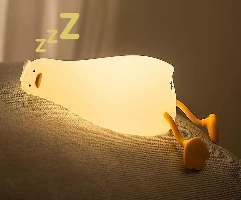 Ночник светодиодный Утка детский силиконовый аккумуляторный с сенсорным управлением 3 уровня яркости 21,5x10 см Теплый белый (D-0151) - фото 3 Ночник светодиодный Утка детский силиконовый аккумуляторный с сенсорным управлением 3 уровня яркости 21,5x10 см Теплый белый (D-0151) - фото 3