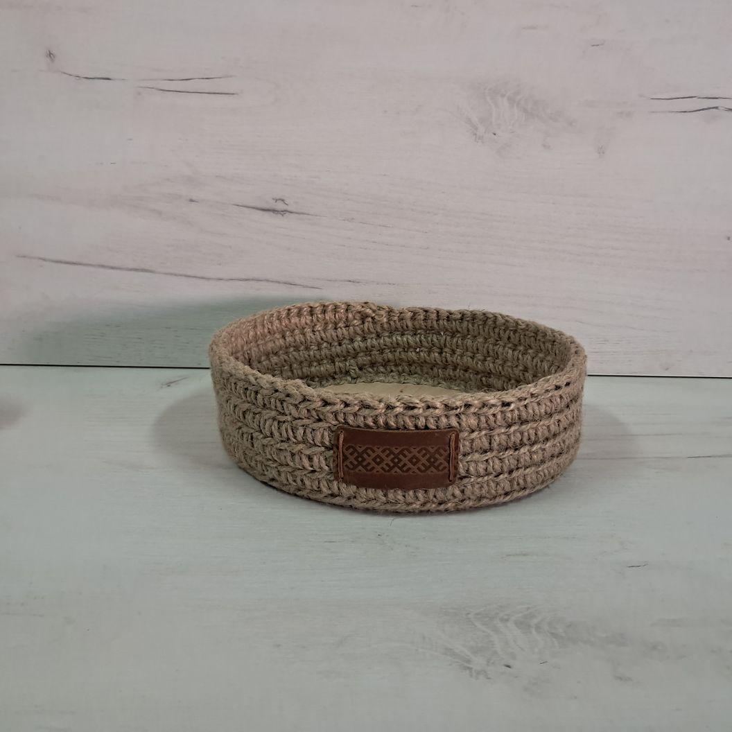 Корзина из джута вязанная