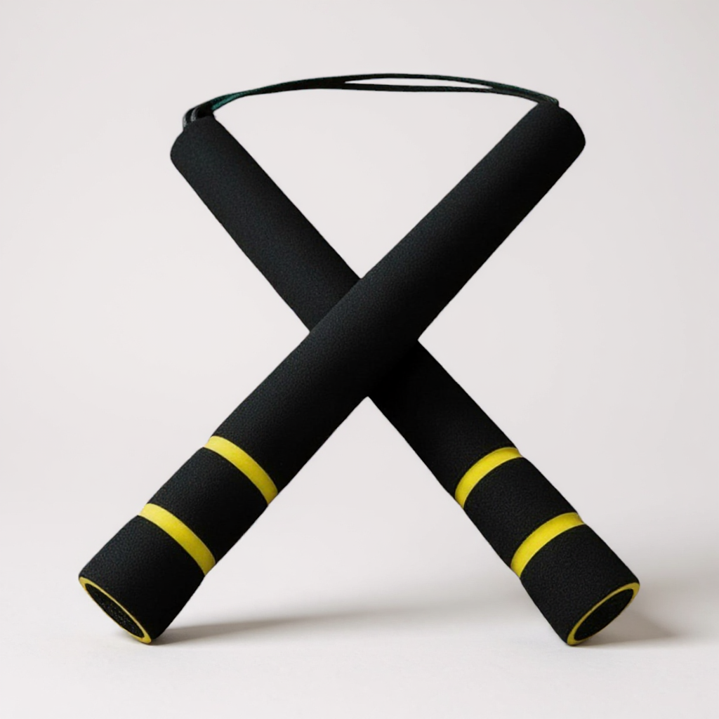 Нунчаки тренировочные Univerza со шнуром неопреновым покрытием для начинающих Черно-желтый