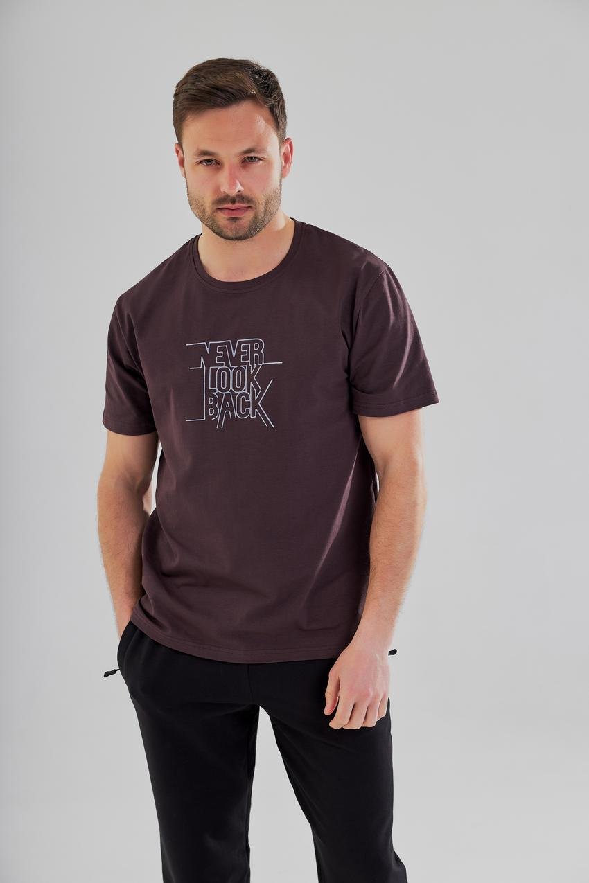 Футболка мужская с принтом "Never look back" XXL Коричневый (М45.1)