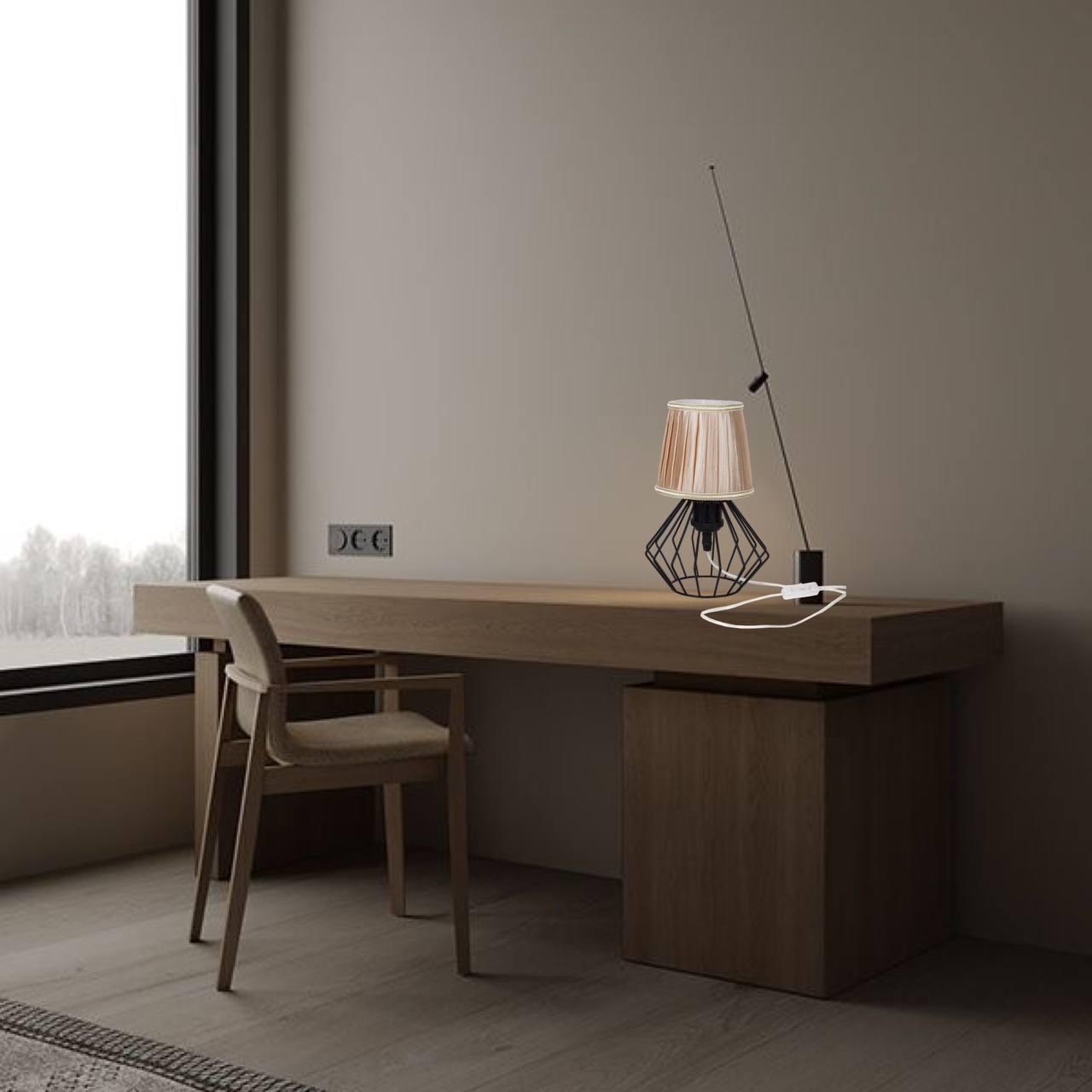 Лампа/нічник настільна з абажуром Бежевий (56-T108F03 BK+BG) - фото 4 Лампа/нічник настільна з абажуром Бежевий (56-T108F03 BK+BG) - фото 4