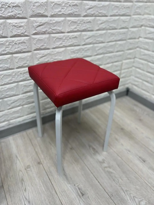Табурет кухонний Tutti Lux в білому каркасі 30х30х45 см Червоний (28374671)