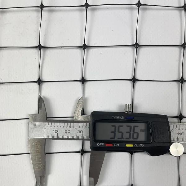 Сетка защитная от птиц Птичка 2x100 м ячейка 30х35 мм Черный (676) - фото 6 Сетка защитная от птиц Птичка 2x100 м ячейка 30х35 мм Черный (676) - фото 6