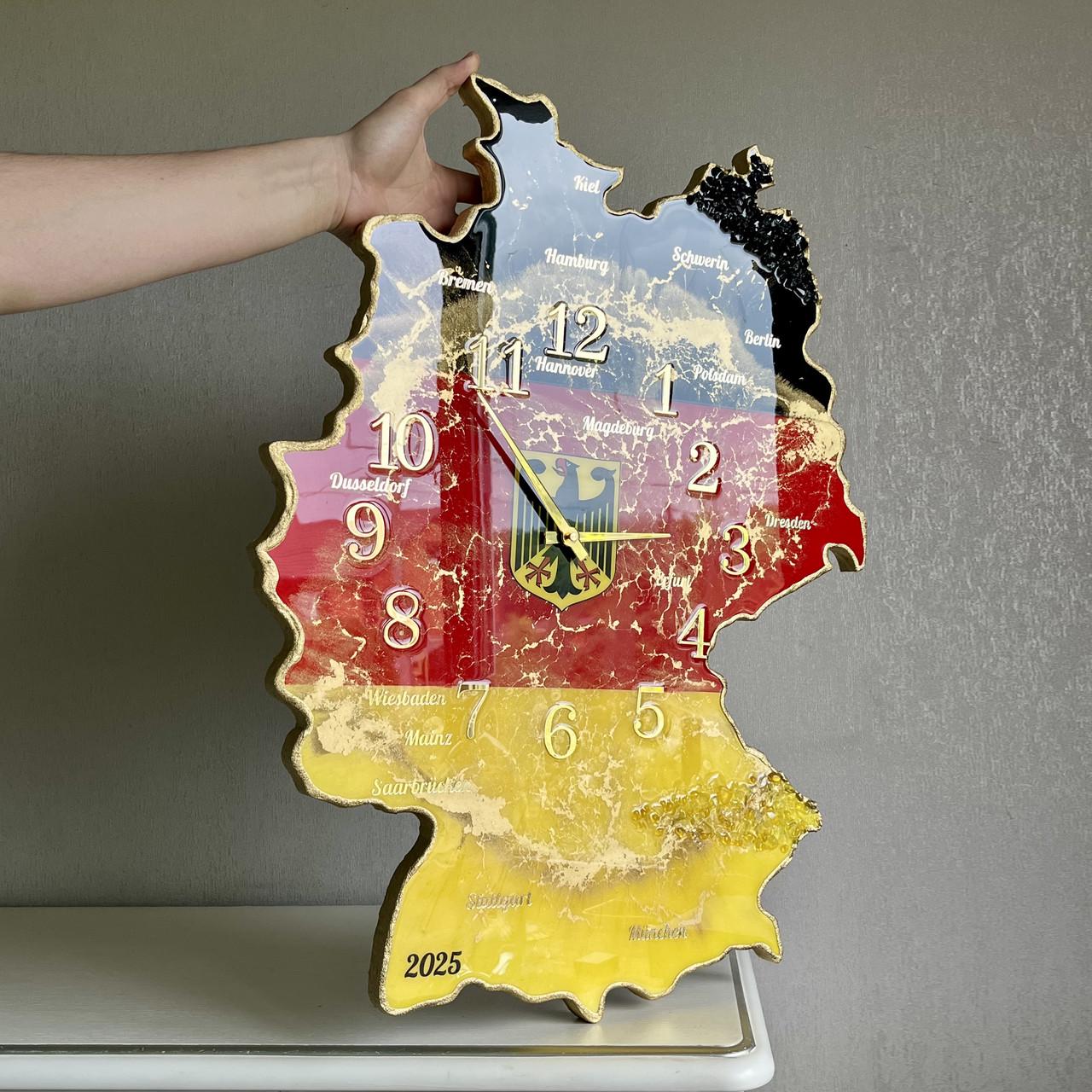 Часы настенные из эпоксидной смолы Карта Германии 60х45 см