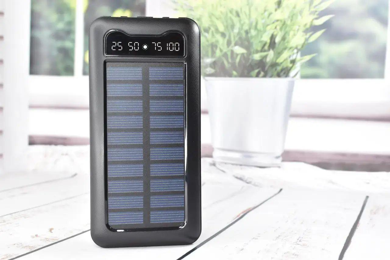 Повербанк Solar с солнечной батареей и фонариком 20000 mAh Черный (opt-105649)