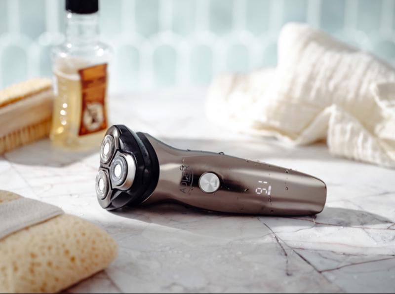 Електробритва для чоловіків Adler AD 2945 роторна акумуляторна з LCD дисплеєм тримером і USB 5 Вт Сірий - фото 6