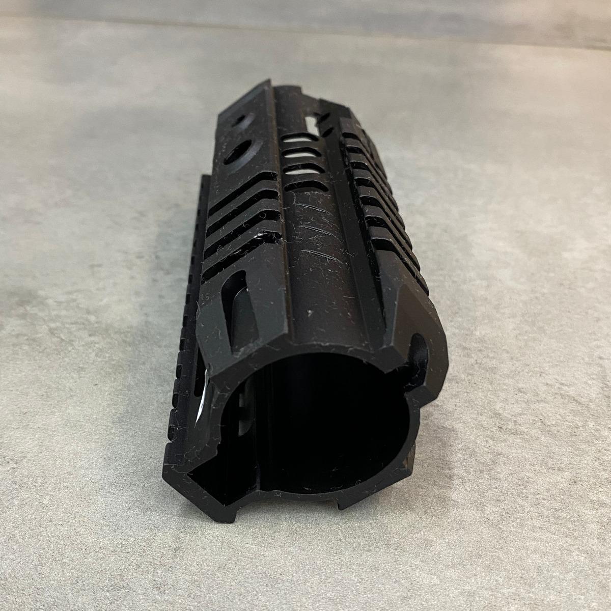 Цевье на AR-15 LD Turkish 14 см 4 рейки Picatinny Черный (244399) - фото 4 Цевье на AR-15 LD Turkish 14 см 4 рейки Picatinny Черный (244399) - фото 4