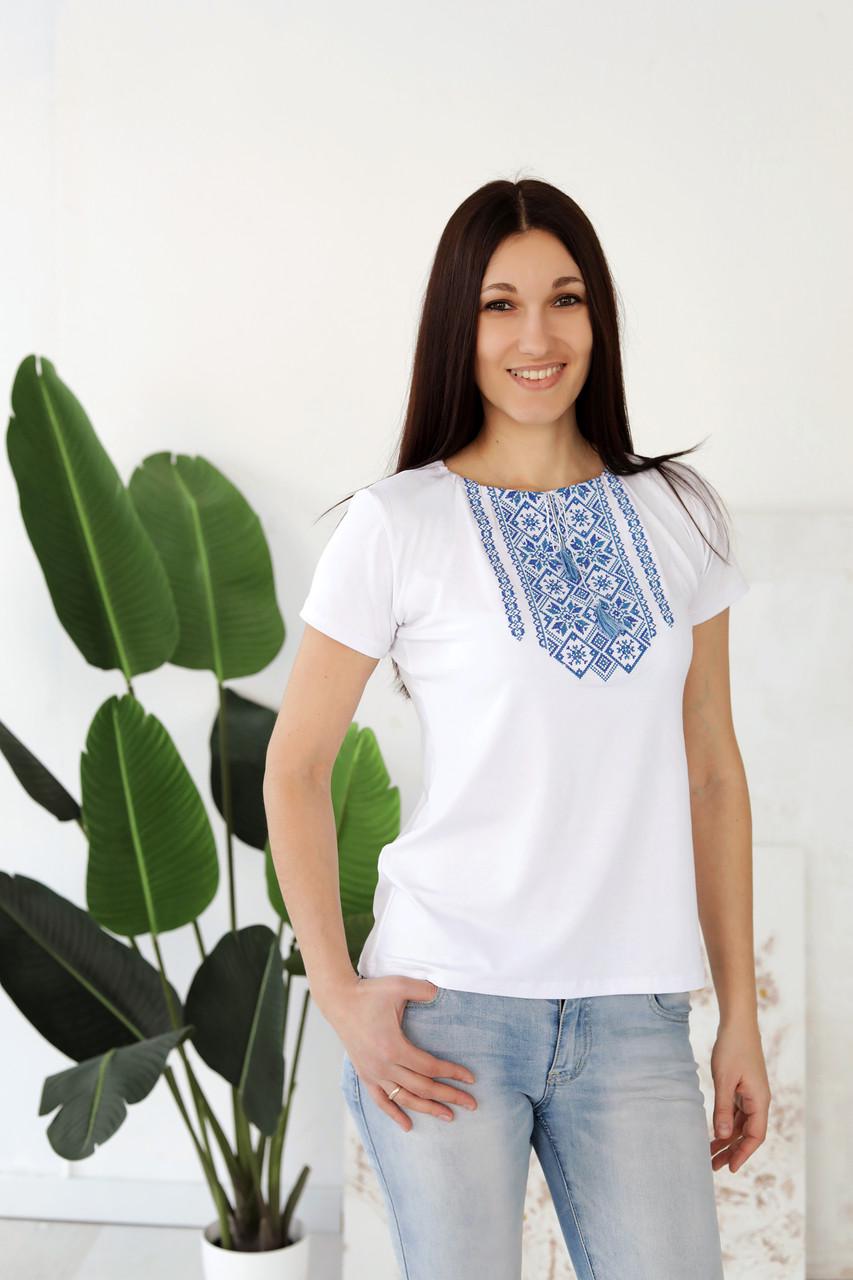 Женская футболка вышитая L
