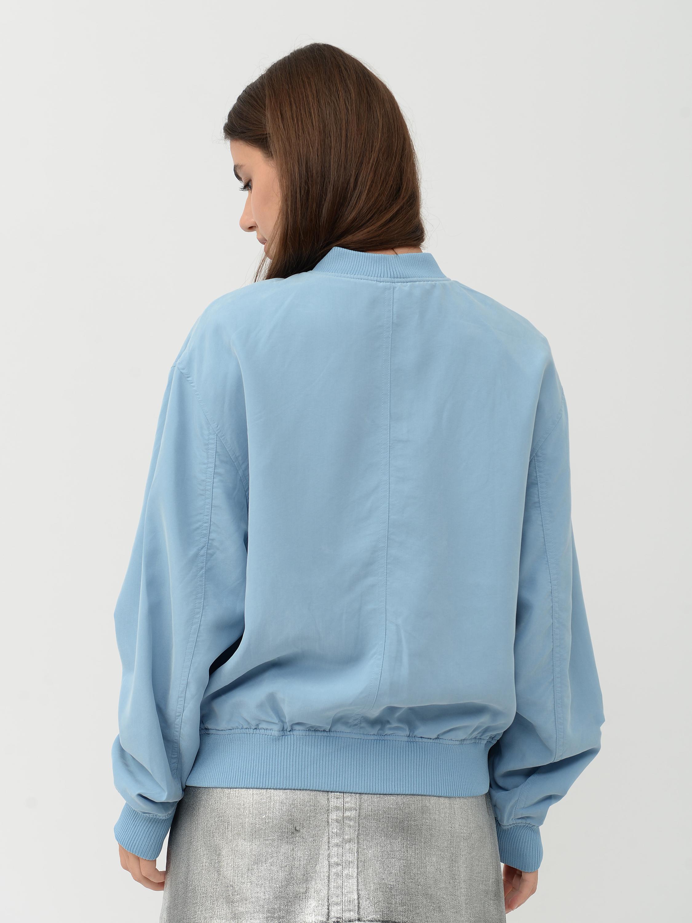 Бомбер Weekday S Блакитний (3724365) - фото 2 Бомбер Weekday S Блакитний (3724365) - фото 2