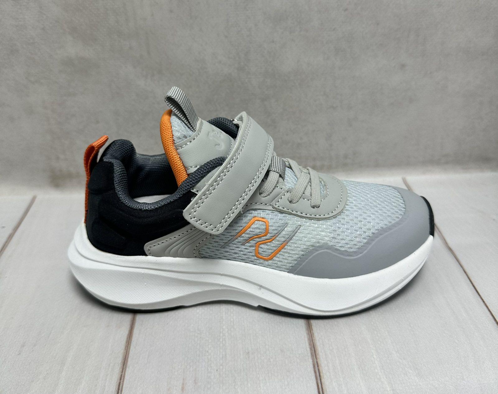 Кросівки диятчі Jong Golf р. 34 22,5 см Сірий Кросівки диятчі Jong Golf р. 34 22,5 см Сірий